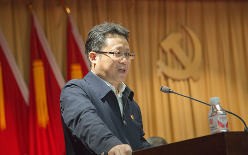 宜化集團(tuán)召開2019年慶?！拔逡弧眹H勞動(dòng)節(jié)暨表彰大會(huì)(圖12)