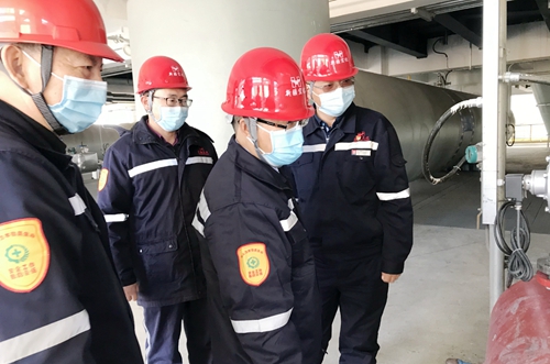 王大真到新疆宜化、新疆宜化礦業(yè)走訪慰問干部職工(圖4)