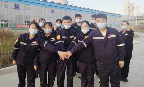 新疆宜化氯堿分廠氯乙烯三班、合成二班榮獲準(zhǔn)東開發(fā)區(qū)安全標(biāo)準(zhǔn)化示范班組稱號(圖2)