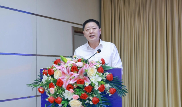 增值引領(lǐng)共贏疆來！2024宜化宜冠滴品牌戰(zhàn)略發(fā)布會(huì)在新疆輪臺縣成功舉行(圖2)