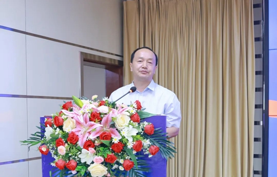 增值引領(lǐng)共贏疆來！2024宜化宜冠滴品牌戰(zhàn)略發(fā)布會(huì)在新疆輪臺縣成功舉行(圖3)