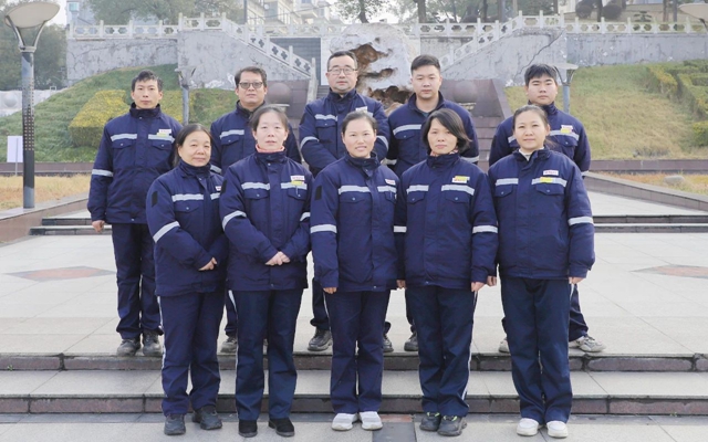 喜報(bào)！全國表彰，股份公司猇亭片區(qū)電解四班榜上有名！
