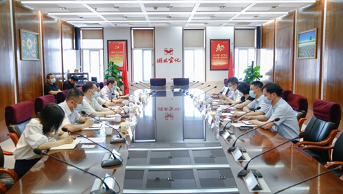 中國信保湖北分公司黨委書記、總經(jīng)理劉正茂一行到訪宜化集團(tuán)