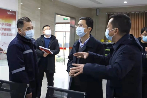 宜都市委副書記、市長(zhǎng)李澤剛到楚星公司慰問市拔尖人才